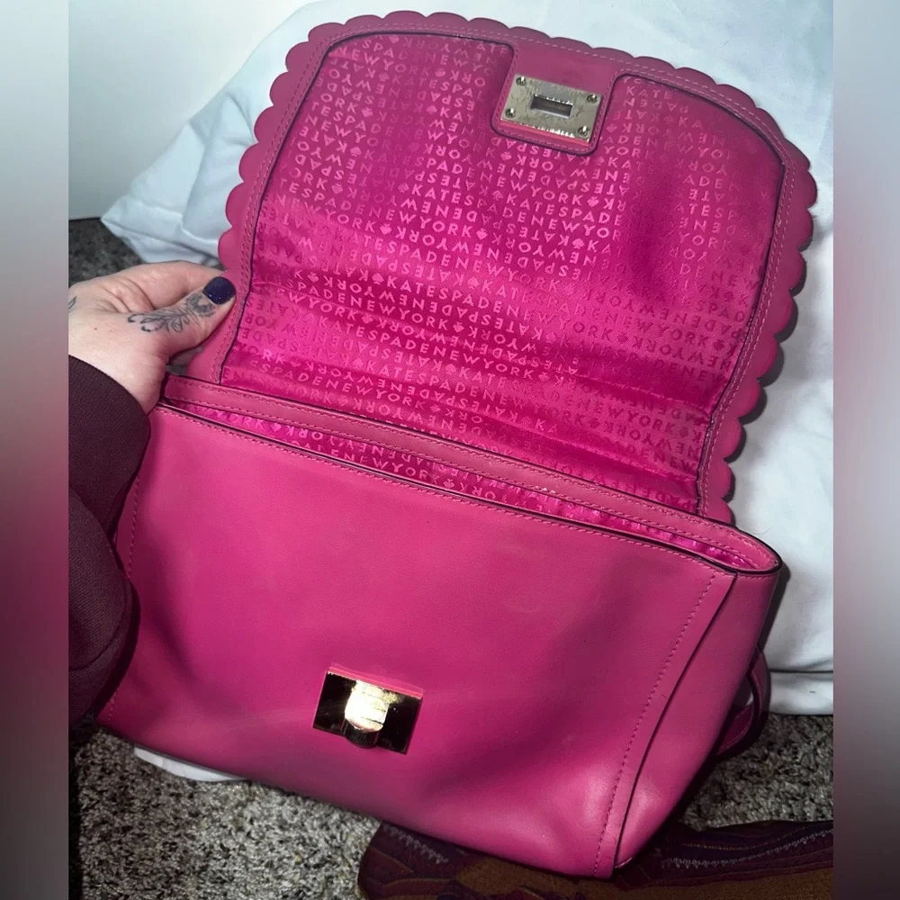 Kate Spade Maple Court Jazmin Scalloped Leather Crossbody Bag in Pink - Picture 12 of 15
